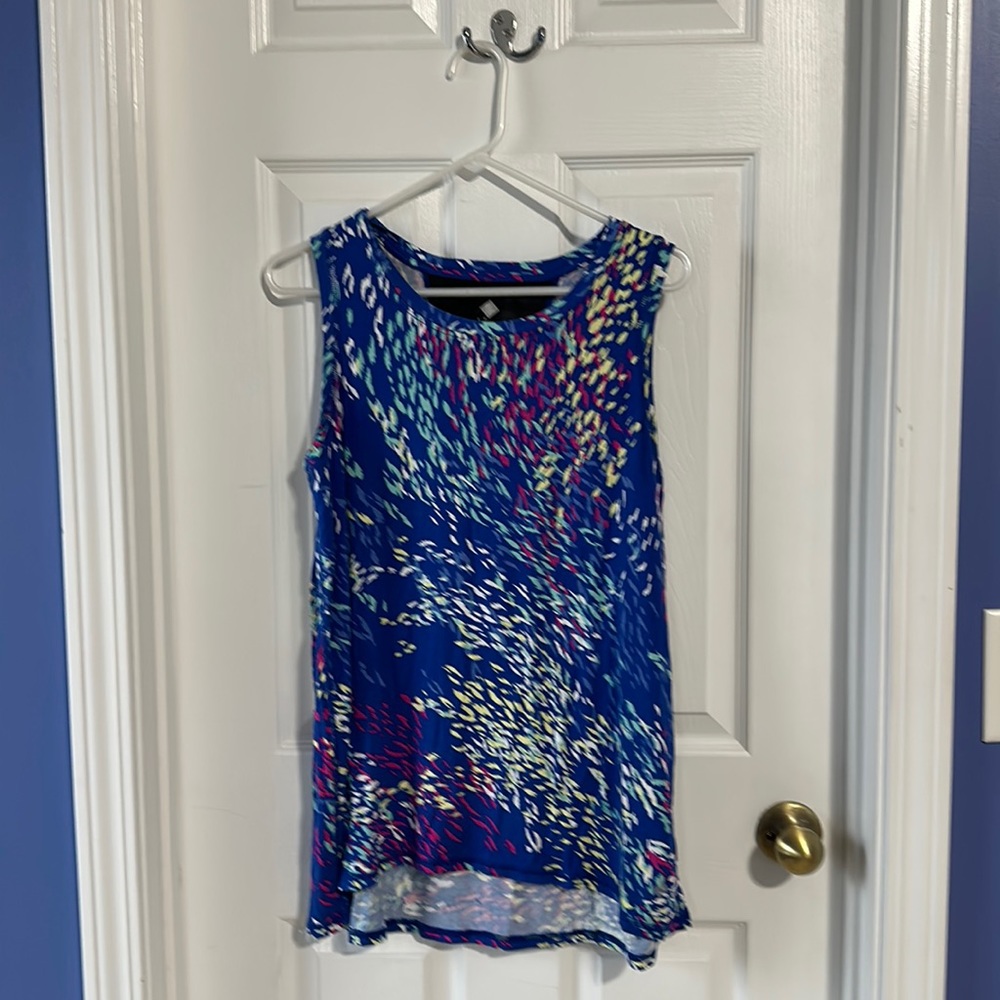 LuLaRoe Rise workout tank, size Large. NWOT, super cute and flowy.